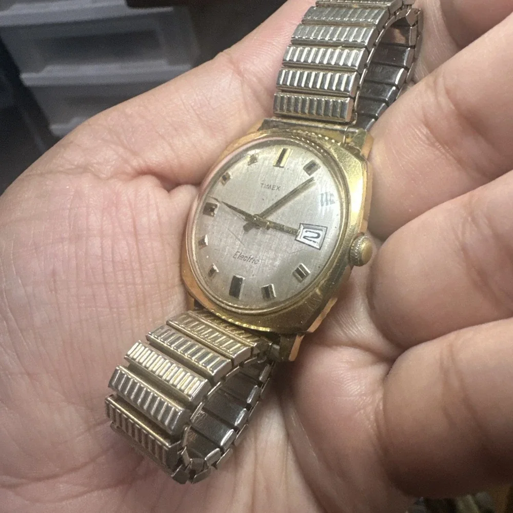 Working VTG 1971 Timex Square Electric 34MM Gold Tone Mens Watch Fit 8in Runs